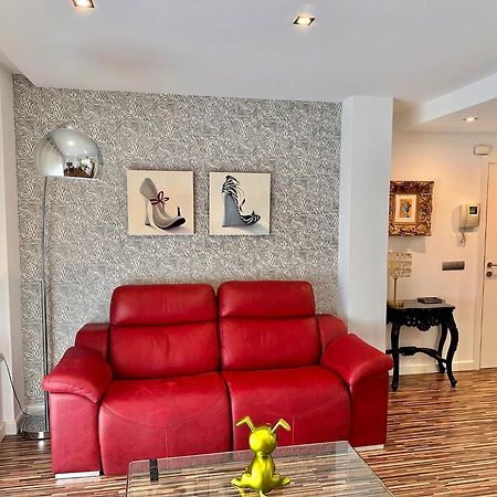 Appartamento Apartamento Centrico Con Plaza De Garaje Y Piscina Murcia Esterno foto