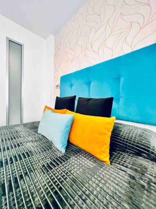 Appartamento Apartamento Centrico Con Plaza De Garaje Y Piscina Murcia Esterno foto