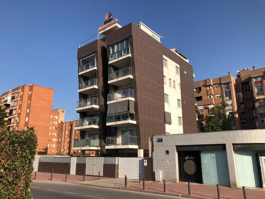 Appartamento Apartamento Centrico Con Plaza De Garaje Y Piscina Murcia Esterno foto
